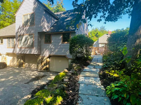 6 Winslow Place #6, Cape Elizabeth, ME 04107