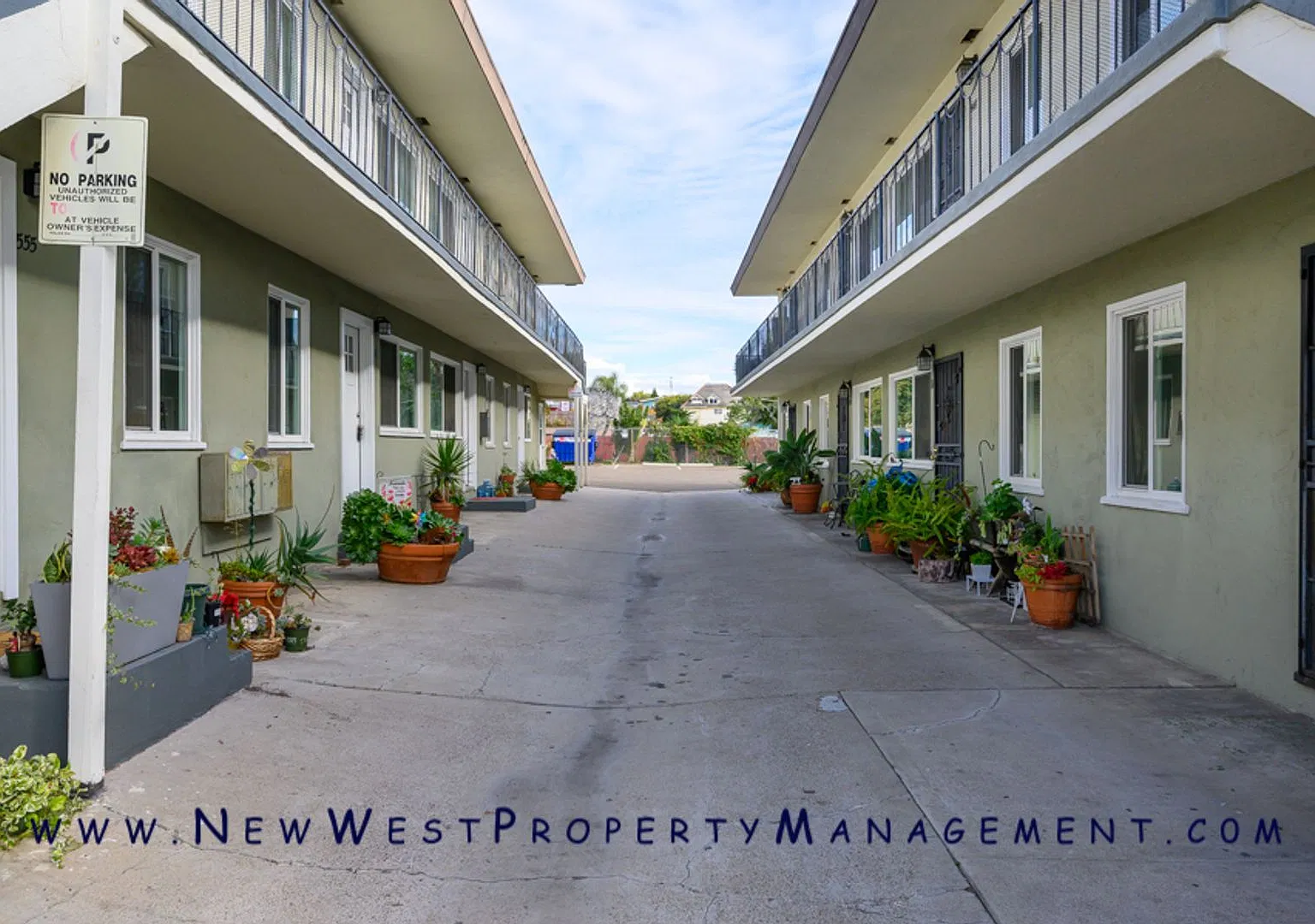 Ground-floor Sherman Heights 1 Bedroom, Available for Immediate Occupancy! — Photo 2