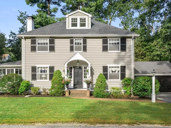 3 Burnham Rd, Dover, MA 02030