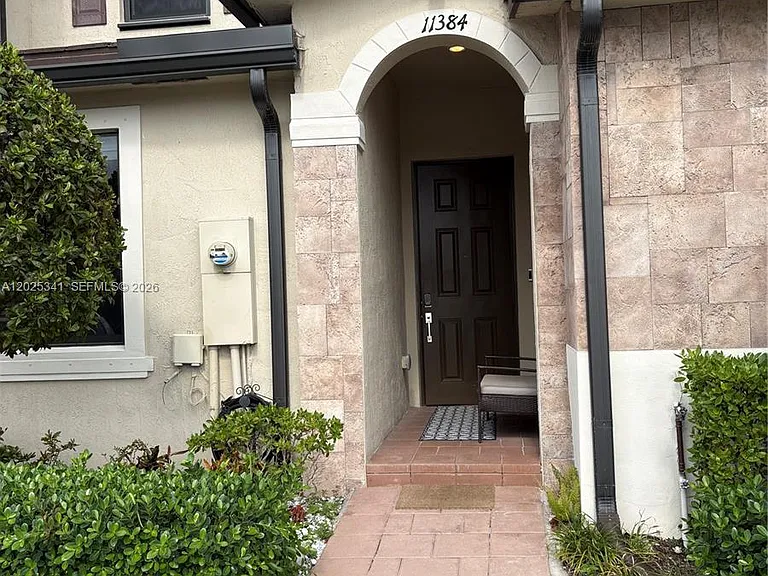 11384 W 34th Way — Photo 2