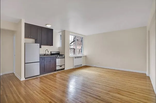 Rented by A&E Real Estate Management | media 7