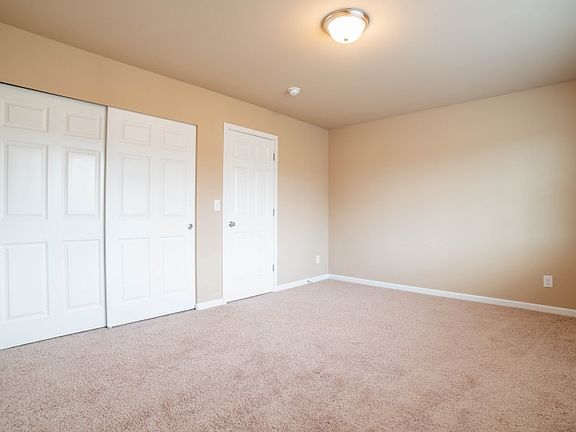 4th image of 1521 W Smith Ct