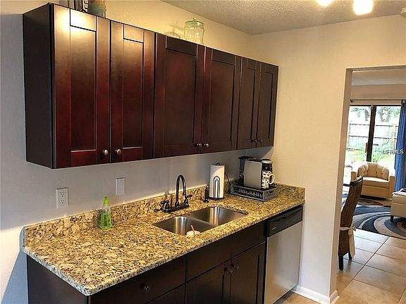 5th image of 1515 Bayshore Blvd APT 35