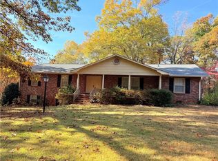 100 Hillandale Rd, Pendleton, SC 29670