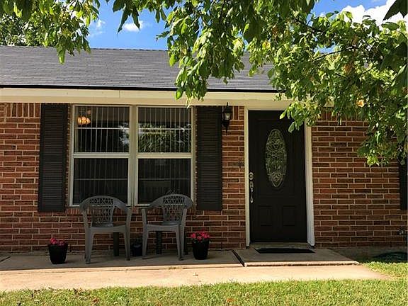 3rd image of 3407 Empress Dr