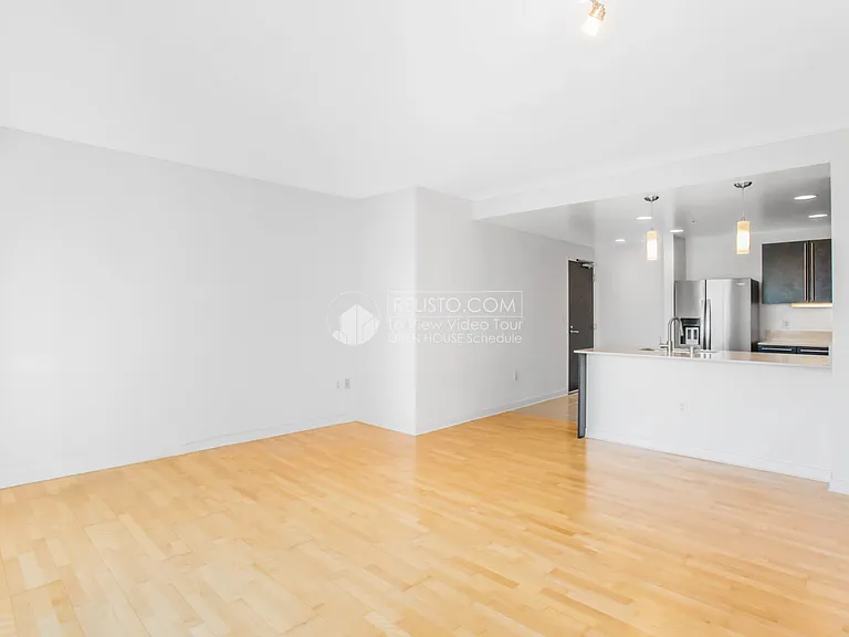 1160 Mission St #1214 — Photo 4