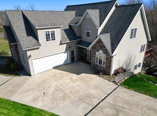 5176 Meredith Ct, Linden, MI