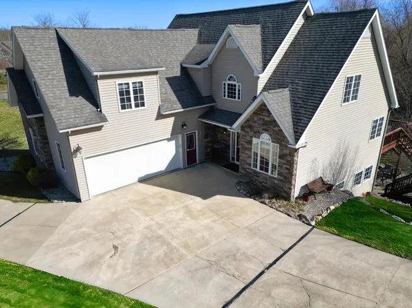 5176 Meredith Ct, Linden, MI 48451