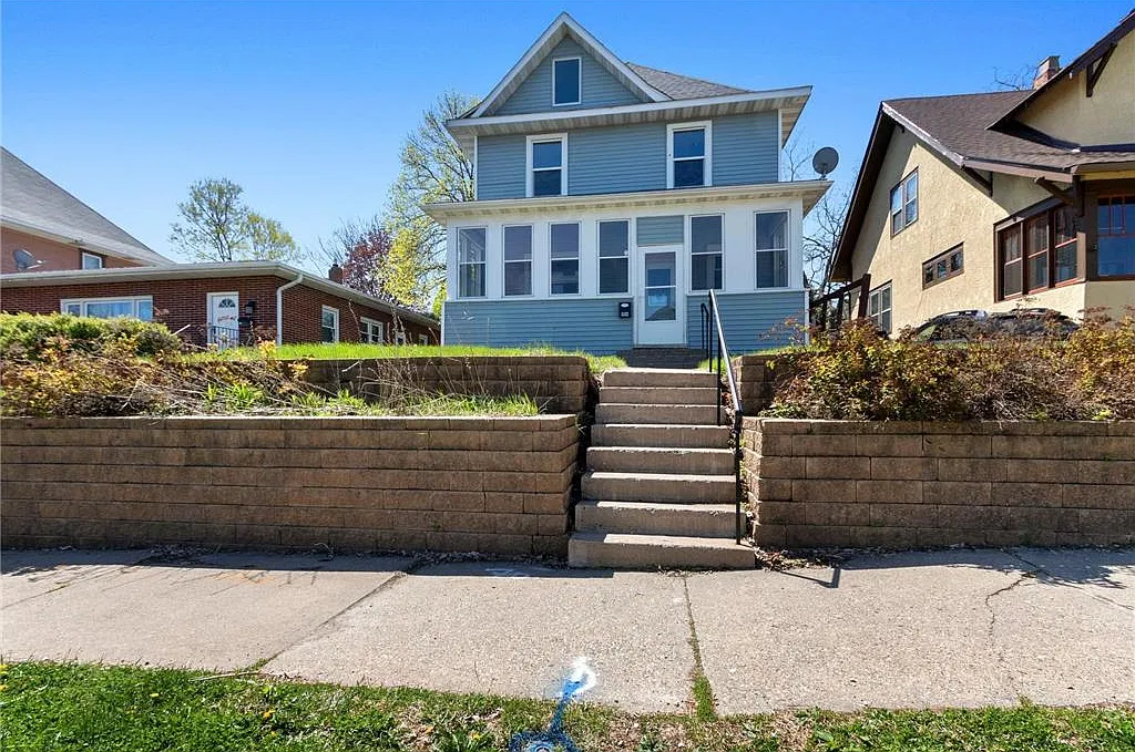 4 bed, 2896 sqft, $2,900 — Photo 3