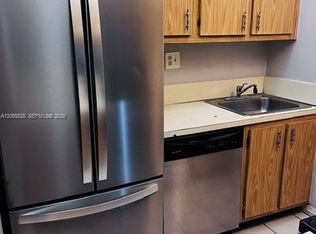 5831 Washington St APT 41, Hollywood, FL 33023