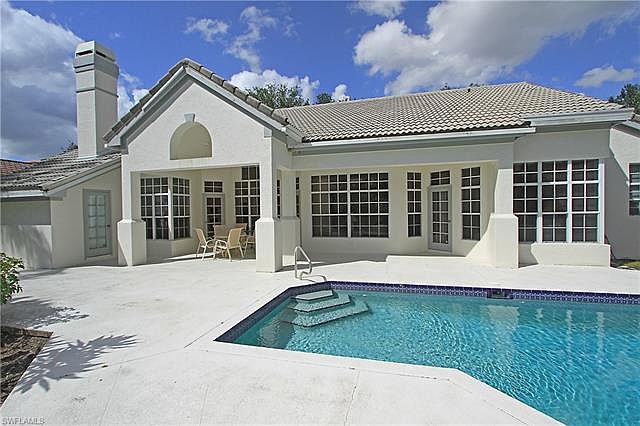 1st image of 238 Monterey Dr