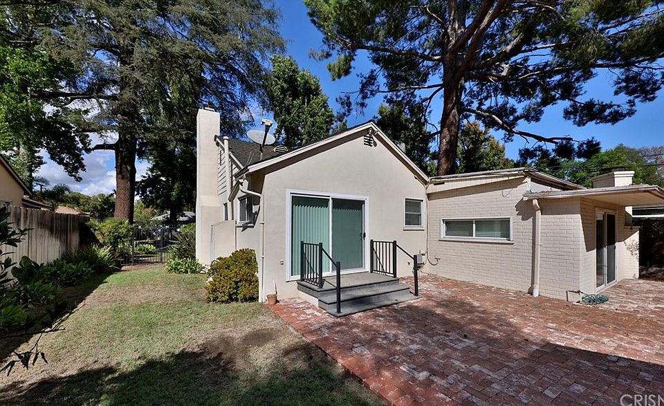 1st image of 14018 La Maida St