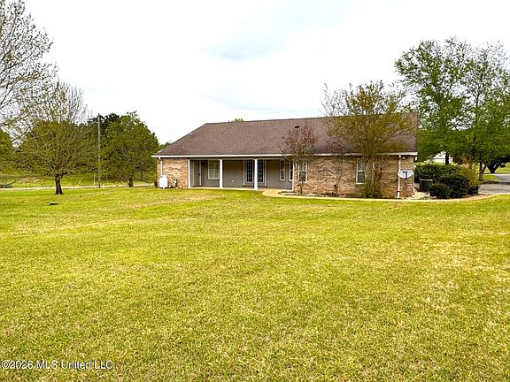 4th image of 1038 Deerfield