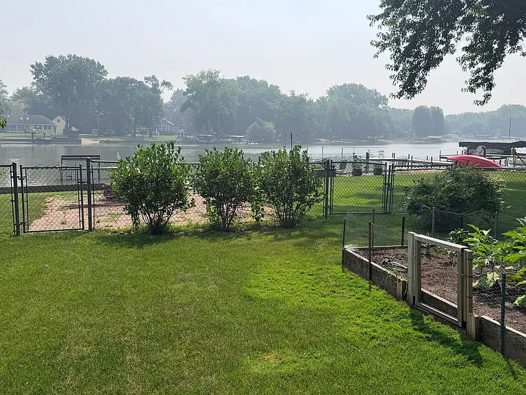 4234 Riverside Dr — Photo 8