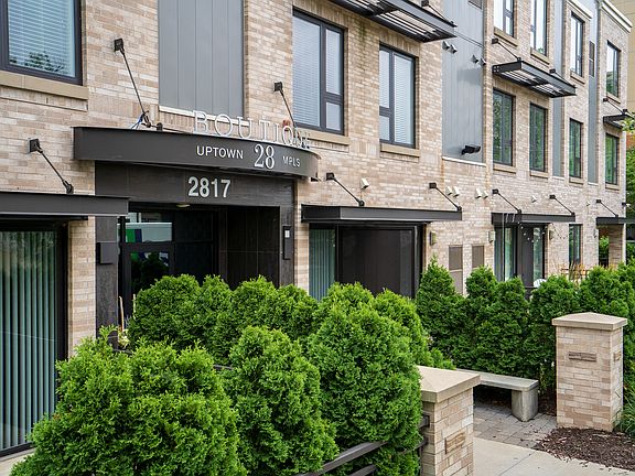4th image of 2817 Girard Ave S #4381373