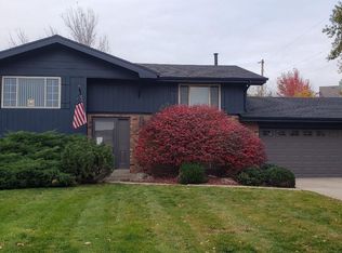 8852 W Louisiana Pl, Lakewood, CO 80232