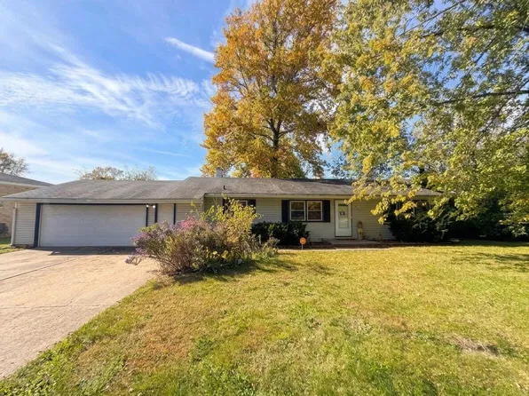 7844 Marshall St, Merrillville, IN 46410