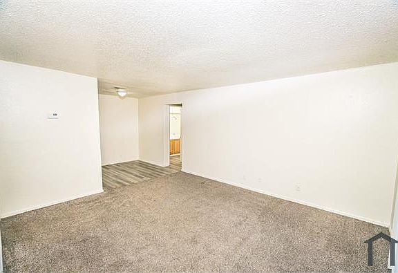 5th image of 1122 E 60th St S APT A