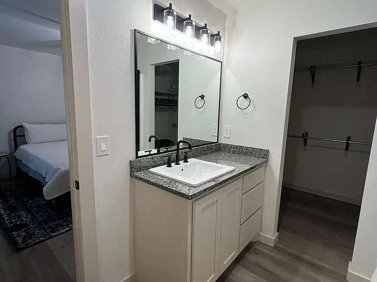 7701 Date Ave — Photo 17