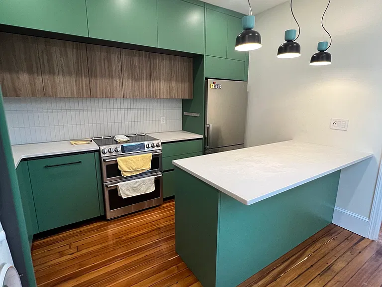 33 Myrtle St #5 — Photo 3
