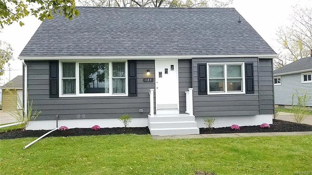 125 Lemoine Ave photo 1