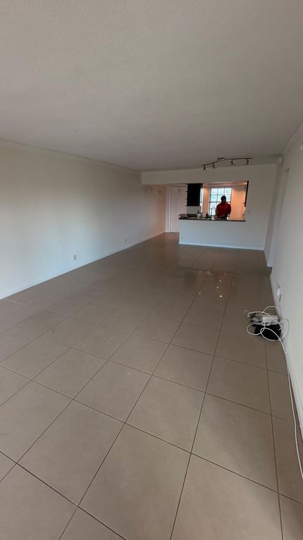 3050 N Palm Aire Dr APT 508, photo 8