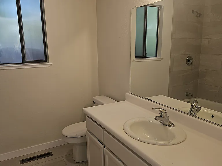 1206 Rincon Meadows Ct — Photo 12