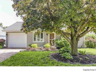 1916 Stonehenge Rd, Springfield, IL 62702