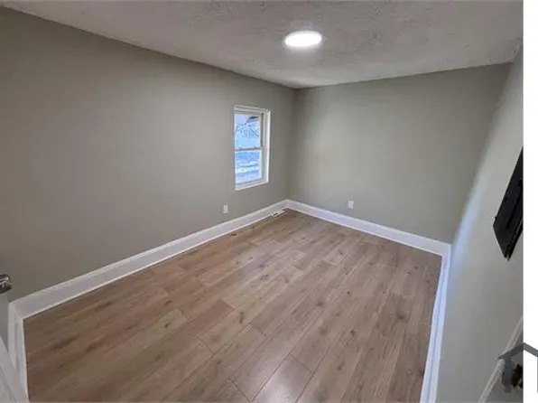 1636 E State St, Hamilton, NJ 08609