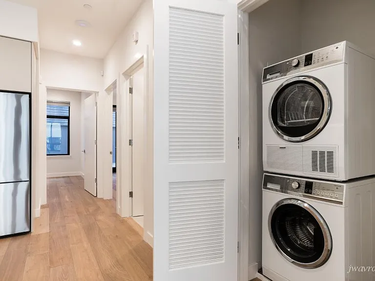 25 Grace St #101 — Photo 8