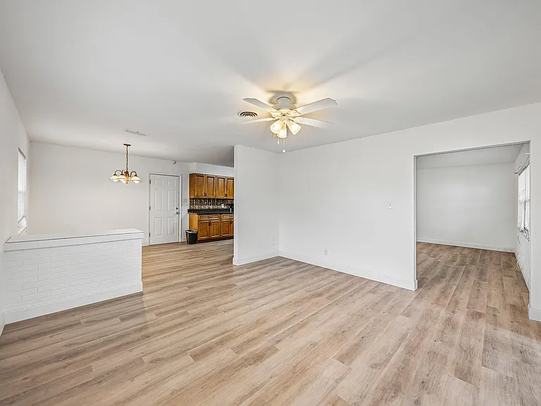 3402 W North A St — Photo 9