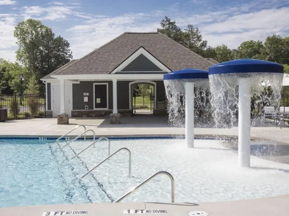 1142 Black Oak Dr, Murfreesboro, TN 37128