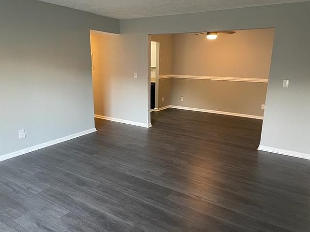 1st image of 3501 Lodge Ln APT 102
