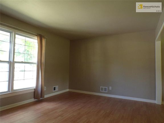 2nd image of 8413 E 55th Ter