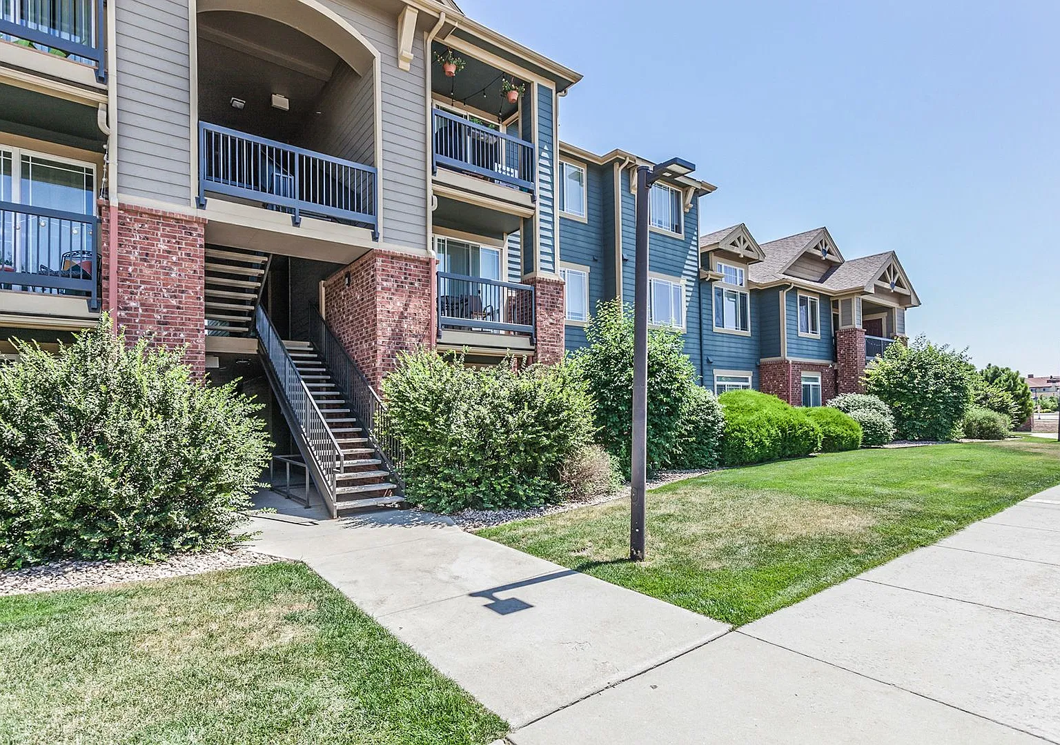 2133 Krisron — Photo 3