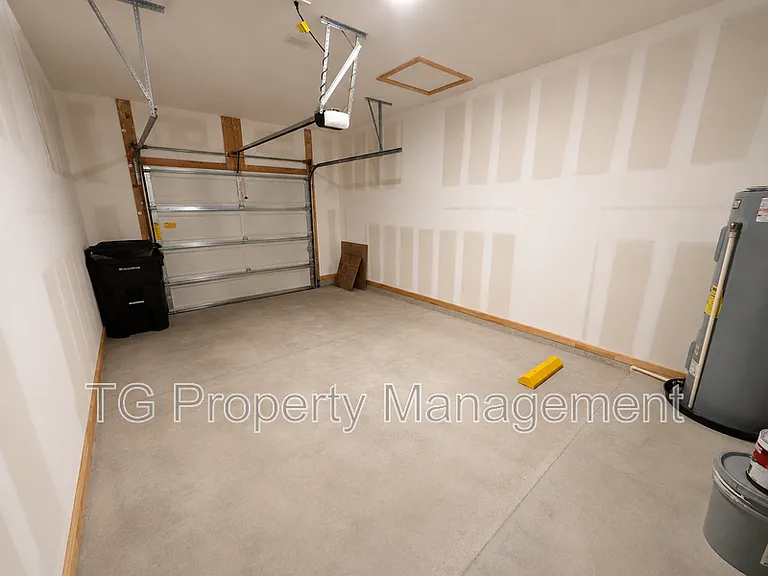 903 Rivertree Pl — Photo 25