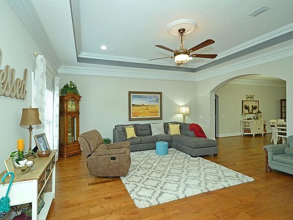 4th image of 5912 Dahoon Dr
