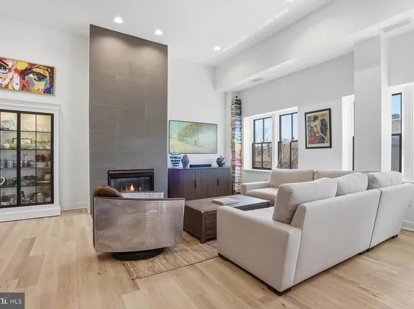 1741 Johnson Ave NW APT 302, Washington, DC 20009