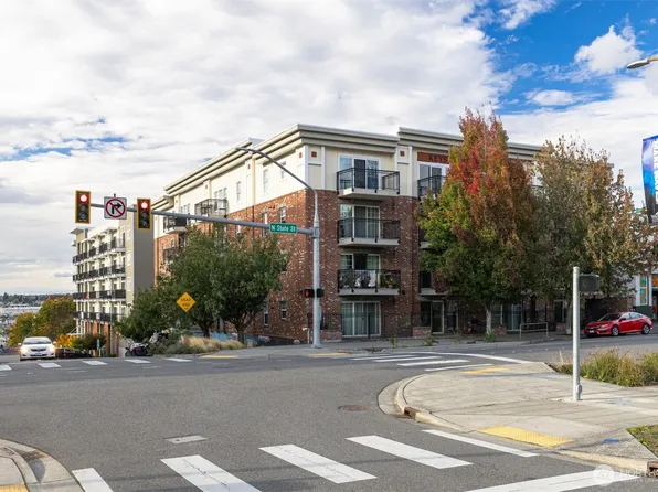 1001 N State Street #403, Bellingham, WA 98225