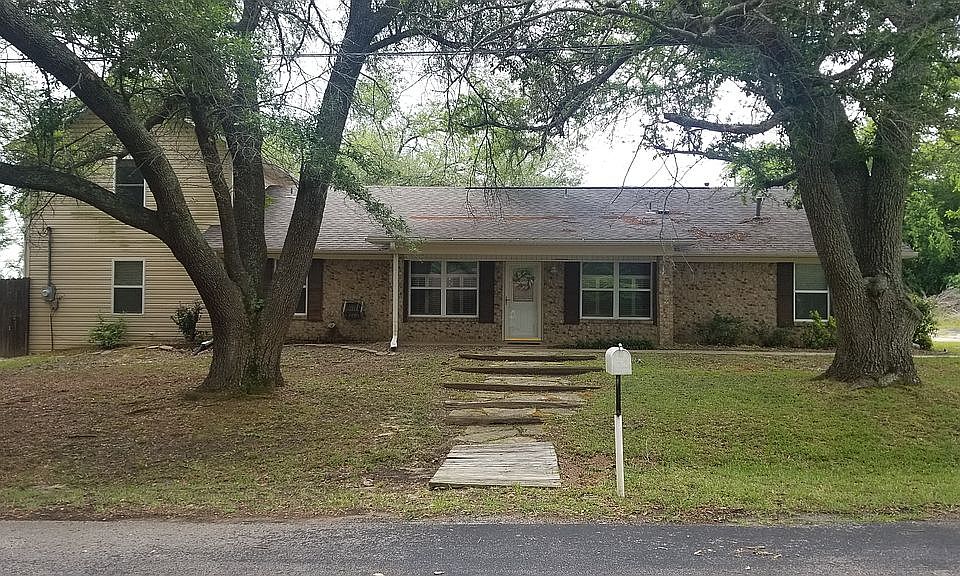 1st image of 16416 Echo Glen Dr