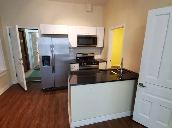 1651 W 19th St APT 1, Chicago, IL 60608