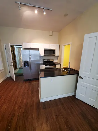 1651 W 19th St #1 Photo 1 1651 W 19th St #1 Photo 1