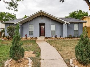 2105 Meadfoot Rd, Carrollton, TX 75007