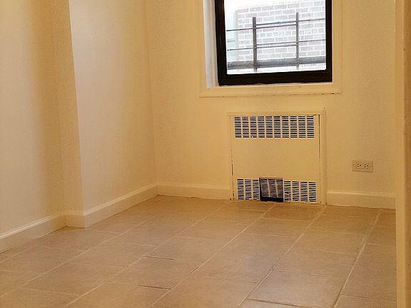 4th image of 9830 67th Ave APT 6D
