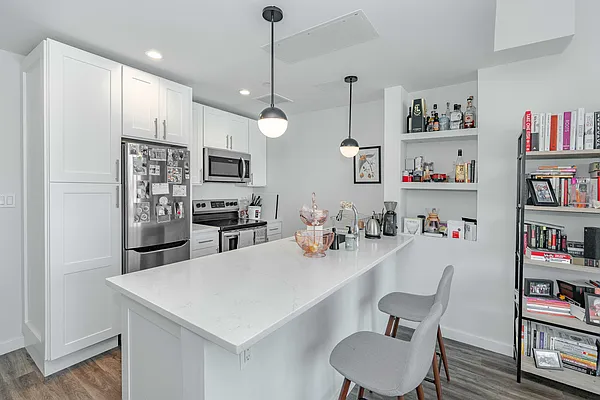 Rented by Modern Spaces | media 6