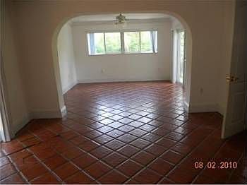 5th image of 1550 Mendavia Ave