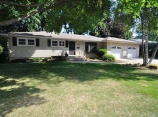 5714 Crabapple Ln, Madison, WI 53711