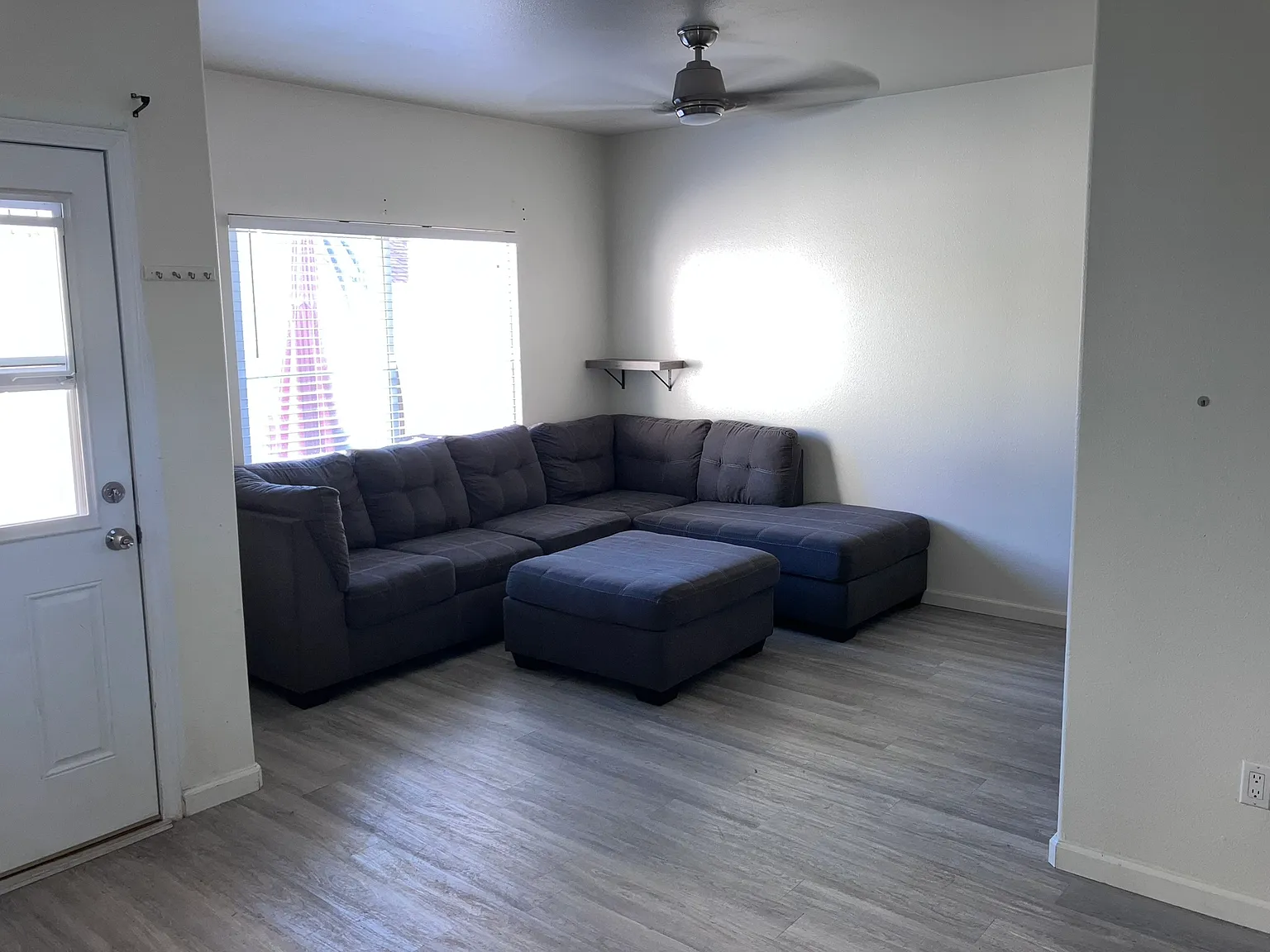 3 bed, 1156 sqft, $3,450 — Photo 4