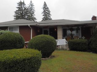 224 N 11th St, Connellsville, PA 15425