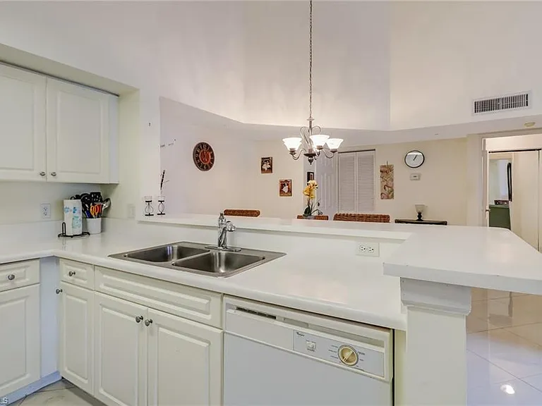 1190 Wildwood Lakes Blvd #306 — Photo 10
